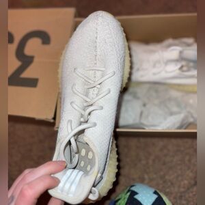 White Yeezys size 10 1/2